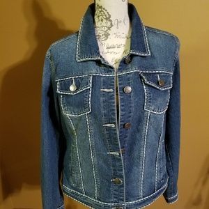 Dressbarn jean jacket w/stitching detail
